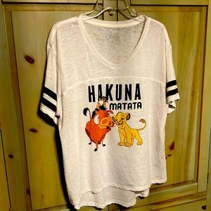 Disney White 'Hakuna Matata' Short Sleeve Tee with Simba & Pumbaa